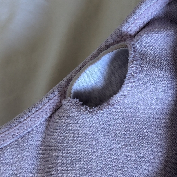 Vitae Apparel Energy Sports Bra in Acai Purple, Size M - Picture 3 of 7